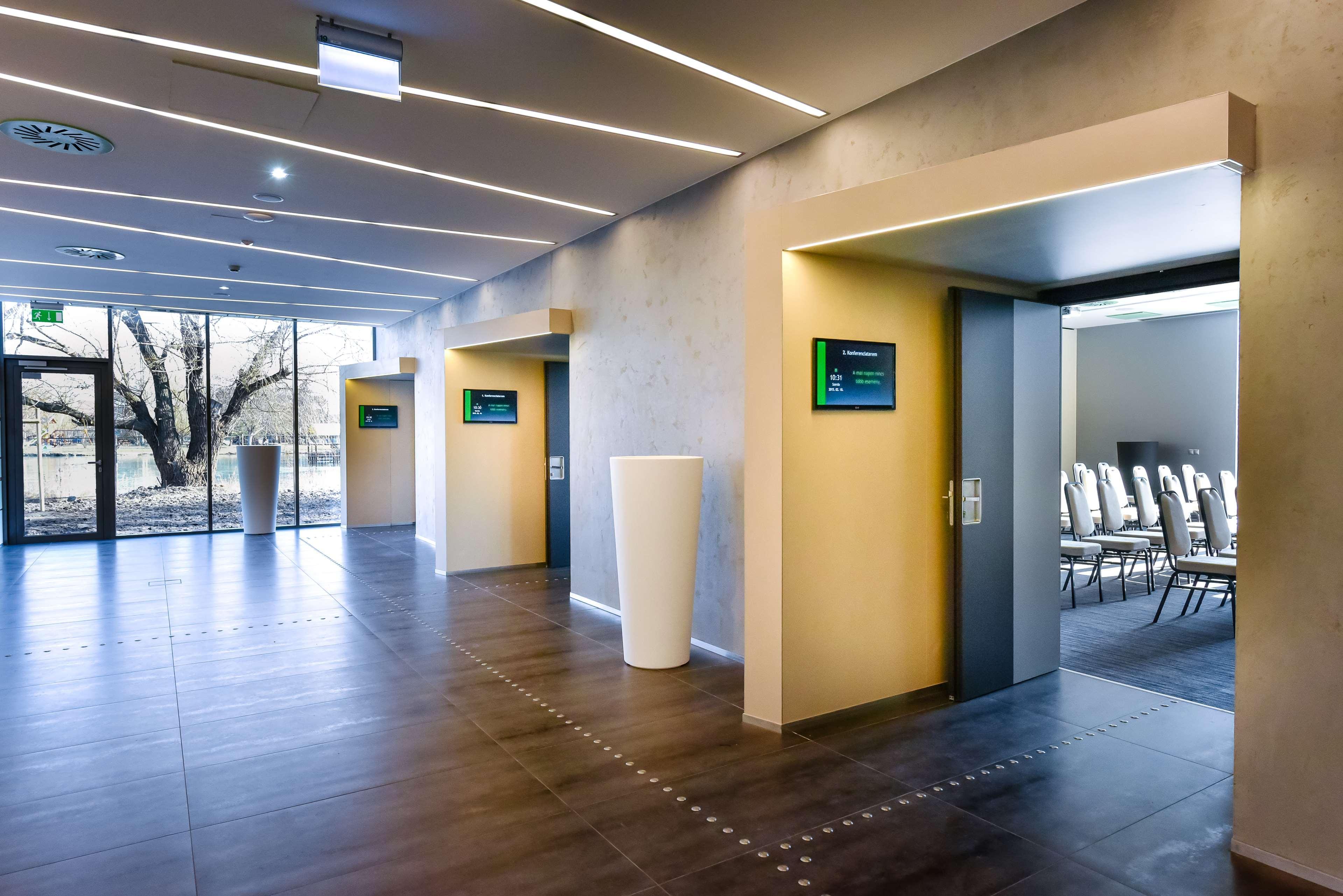 Best Western Plus Lakeside Hotel Székesfehérvár Eksteriør bilde